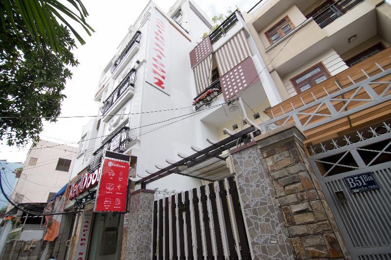 Reddoorz Plus @ Nguyen Trai Street Ho Chi Minh City Exterior photo